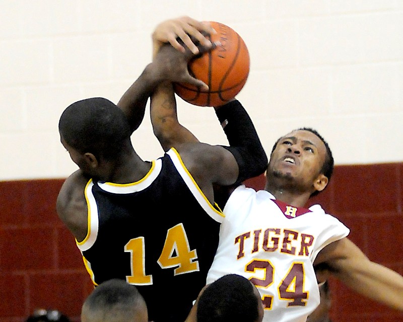 howard-clips-hixson