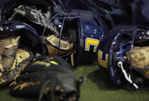 lady-mocs-win-big-twice