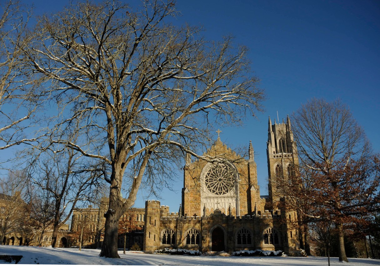 sewanee-to-cut-tuition