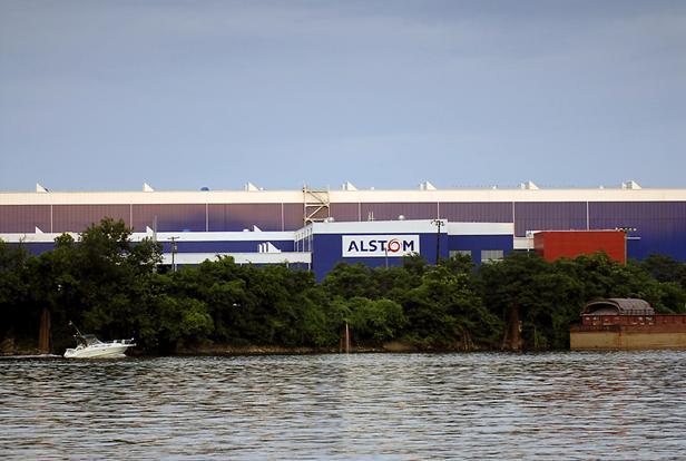 first-alstom-units-ship-barge