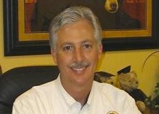 school-board-extends-directors-contract