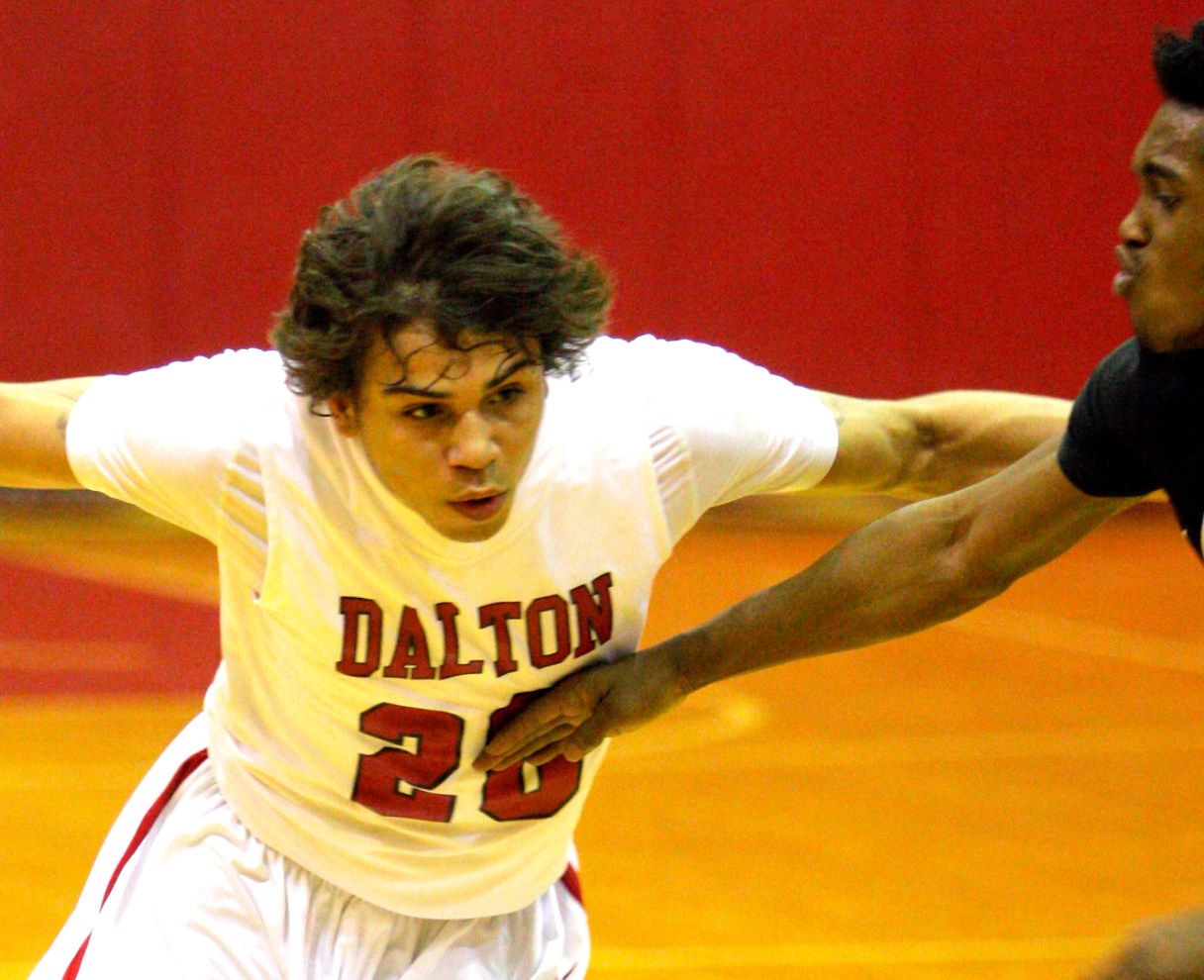 catamounts-outlast-ramblers-56-49