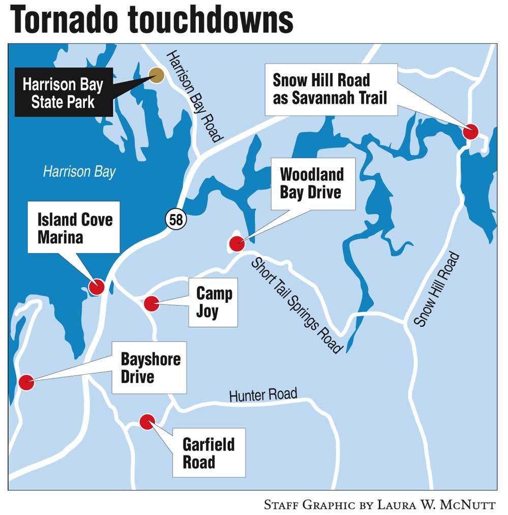 tornado-reportedly-passing-over-signal-mountain