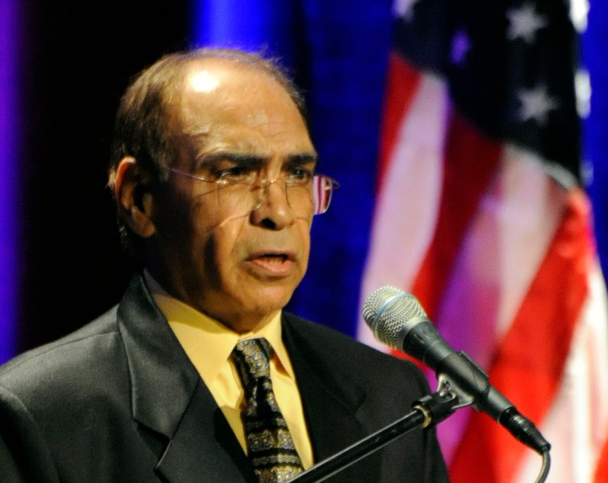 congressional-candidate-corrects-financial