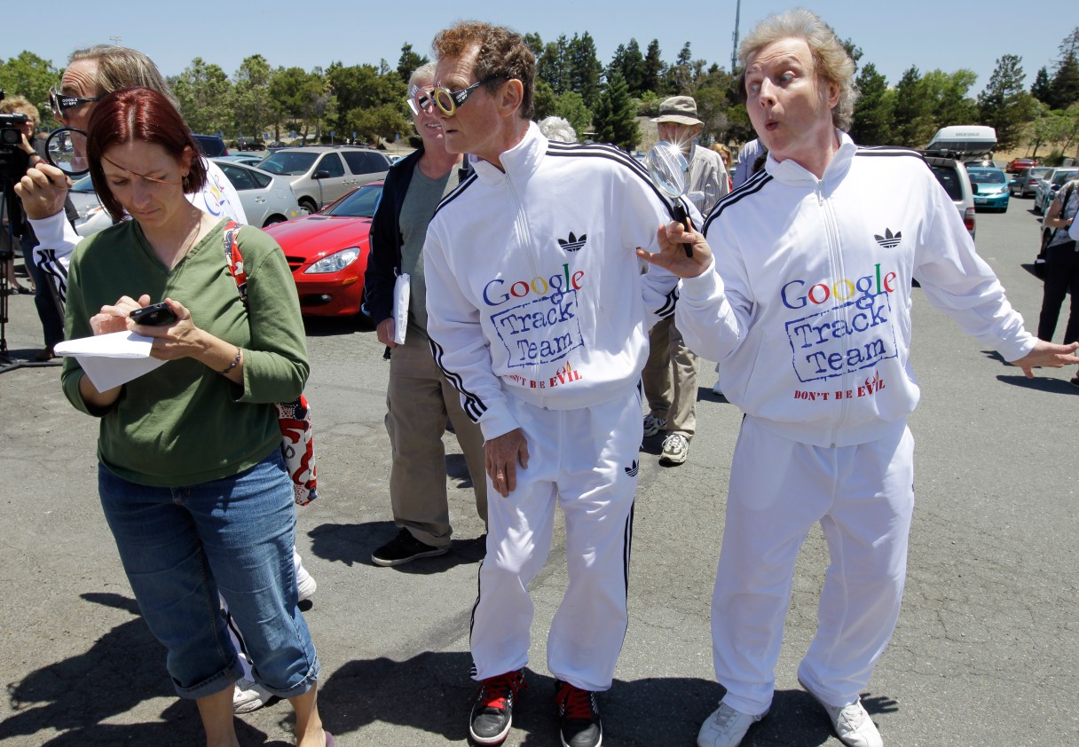 google-stock-split-wins-approval-ceo-loses-voice