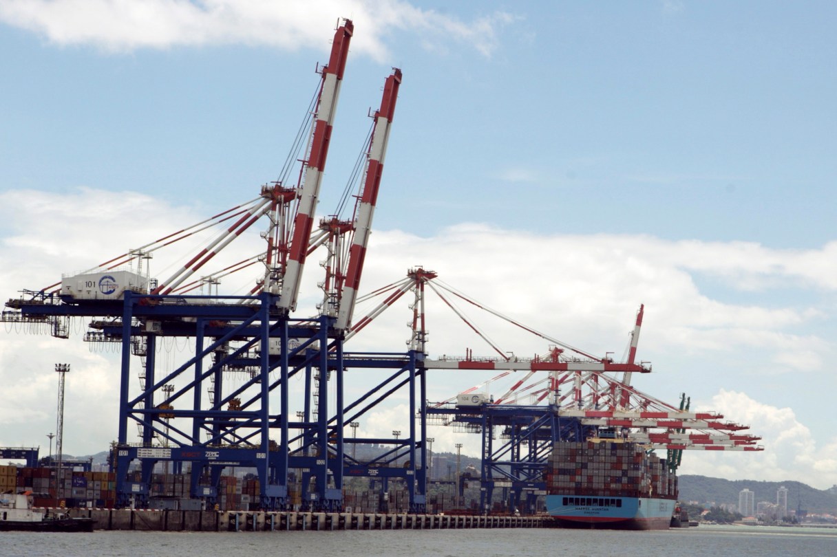 china-trade-decelerates-sign-global-weakness