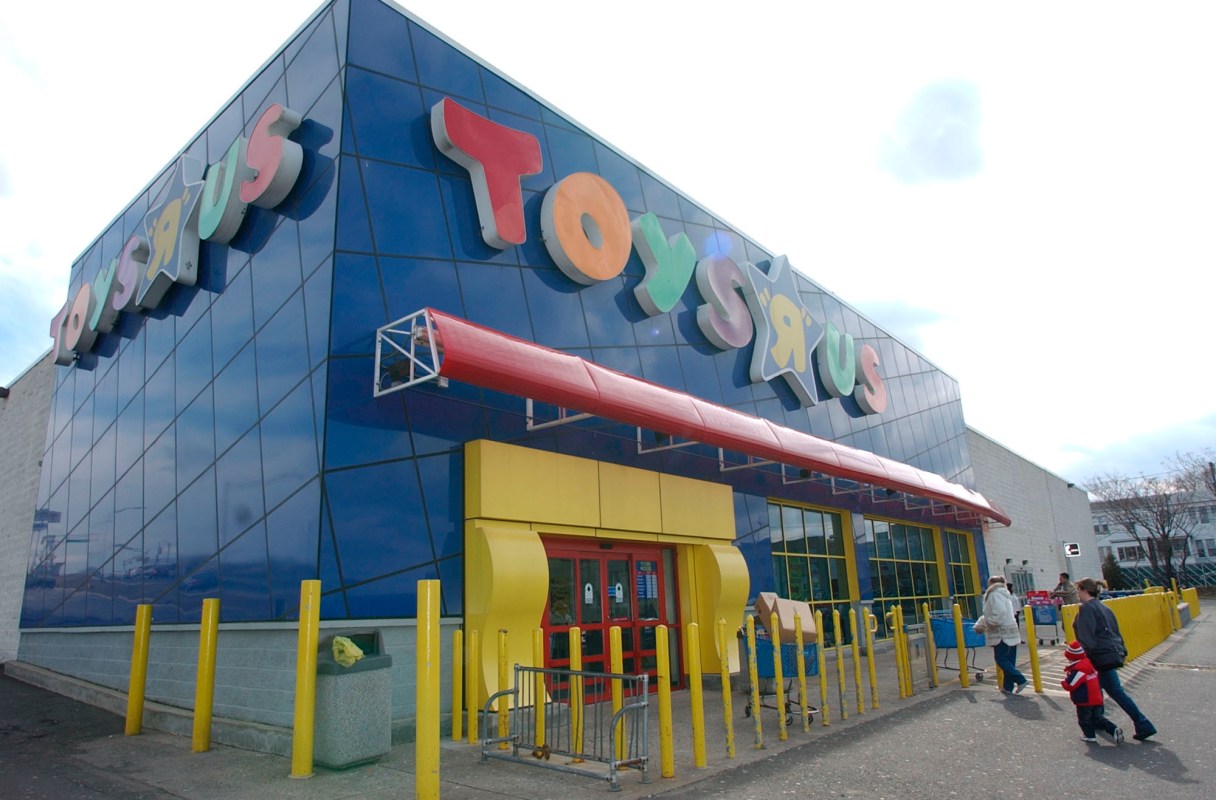 toys-r-us-gets-tablet-computer-game