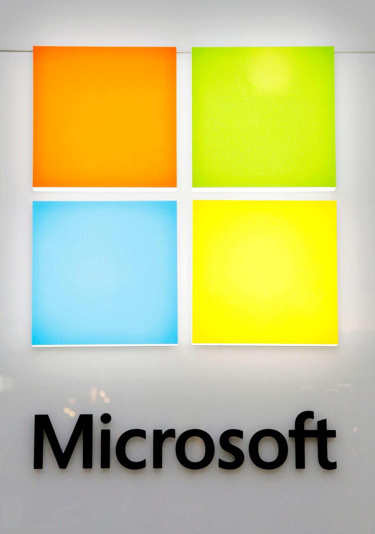 microsoft-adding-staff-rd-china-mobile-push
