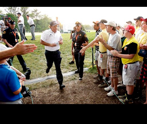 mickelson-leads-open-by-one
