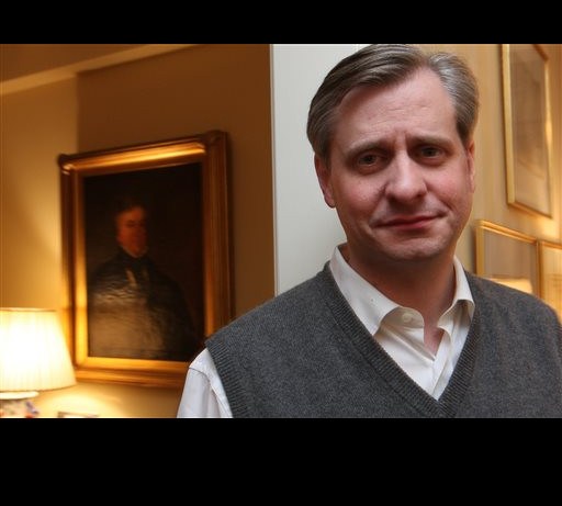historian-apologizes-comments-obama