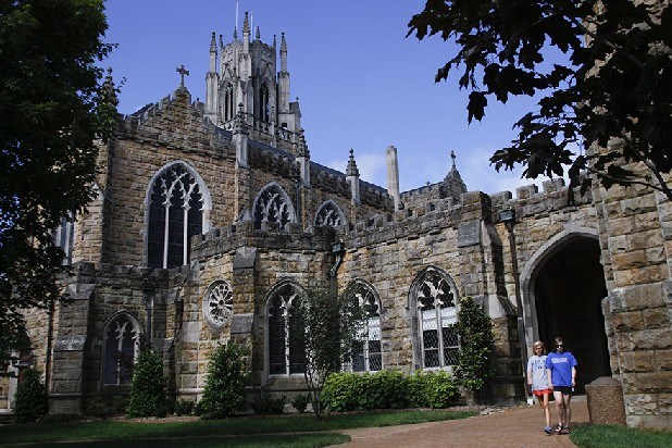 sewanee-hall-class-includes-brooks