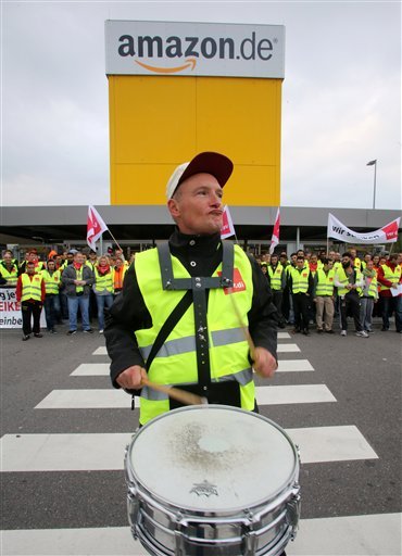 german-amazon-workers-strike-higher-pay