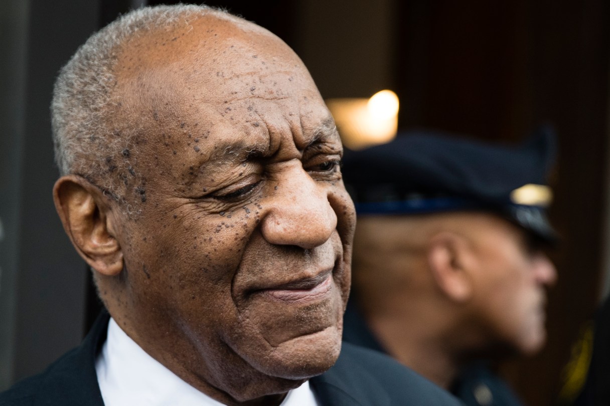 Bill Cosby exits the Montgomery County Courthouse after a mistrial in his sexual assault case in Norristown, Pa., Saturday, June 17, 2017. Cosby's trial ended without a verdict after jurors failed to reach a unanimous decision. (AP Photo/Matt Rourke)