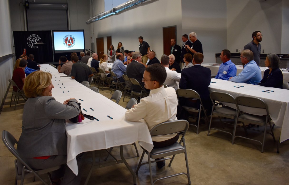 Chattanooga State Community College unveiled a new, state-of-the-art construction lab Wednesday morning (pictured above) that will provide students with more hands-on learning opportunities. The lab includes multi-functional spaces such as a computer lab, lab tables for mixing materials and it will also include a "tiny home."