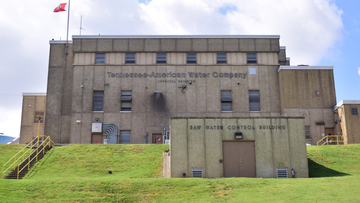 Staff file Photo by Robin Rudd / Tennessee American Water's chemical control building and raw water control building are on Riverside Drive in Chattanooga.