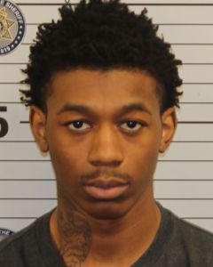 Hamilton County Sheriff's Office / Nichalos Dewayne Moore, 19.