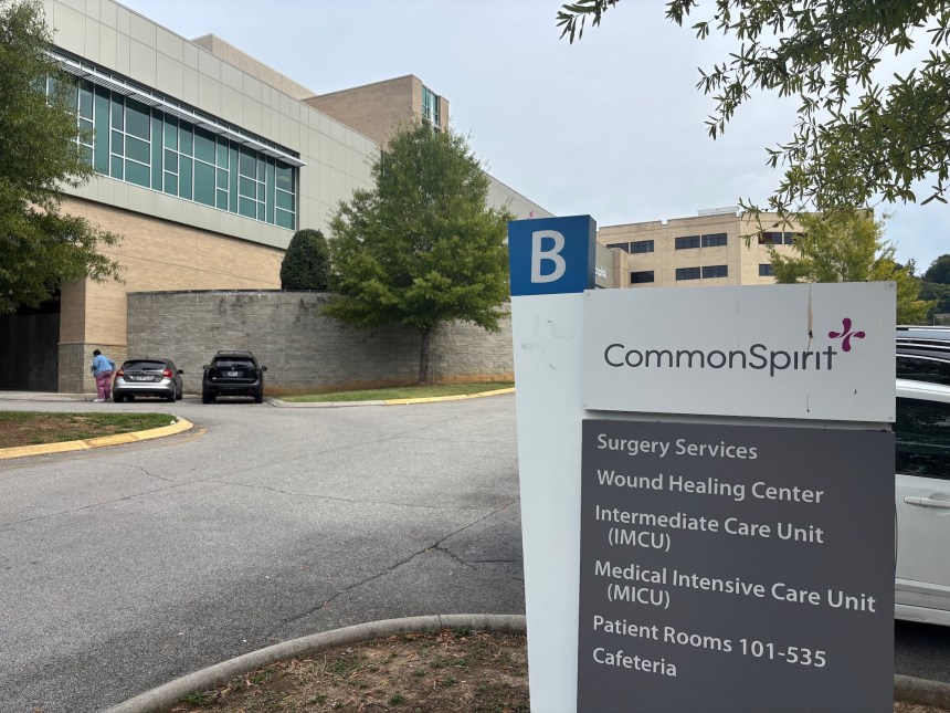 Staff File Photo by Daniel Dassow / A nurse at CommonSpirit Memorial Hospital in Chattanooga said a petition to hold a union election for nurses is an effort to bargain for better patient care.