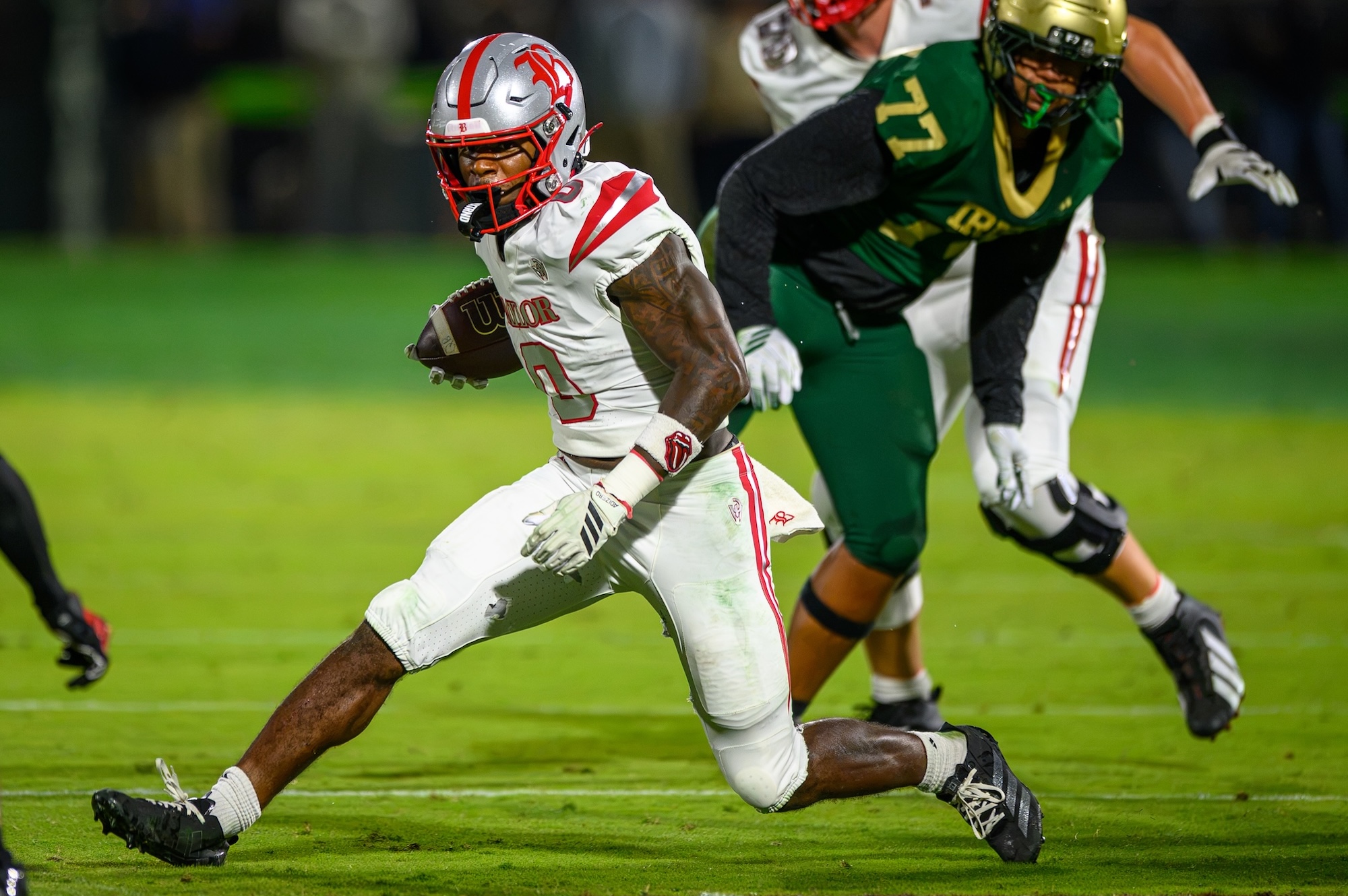 DGG averages more than 20 yards a carry in Baylor's latest victory